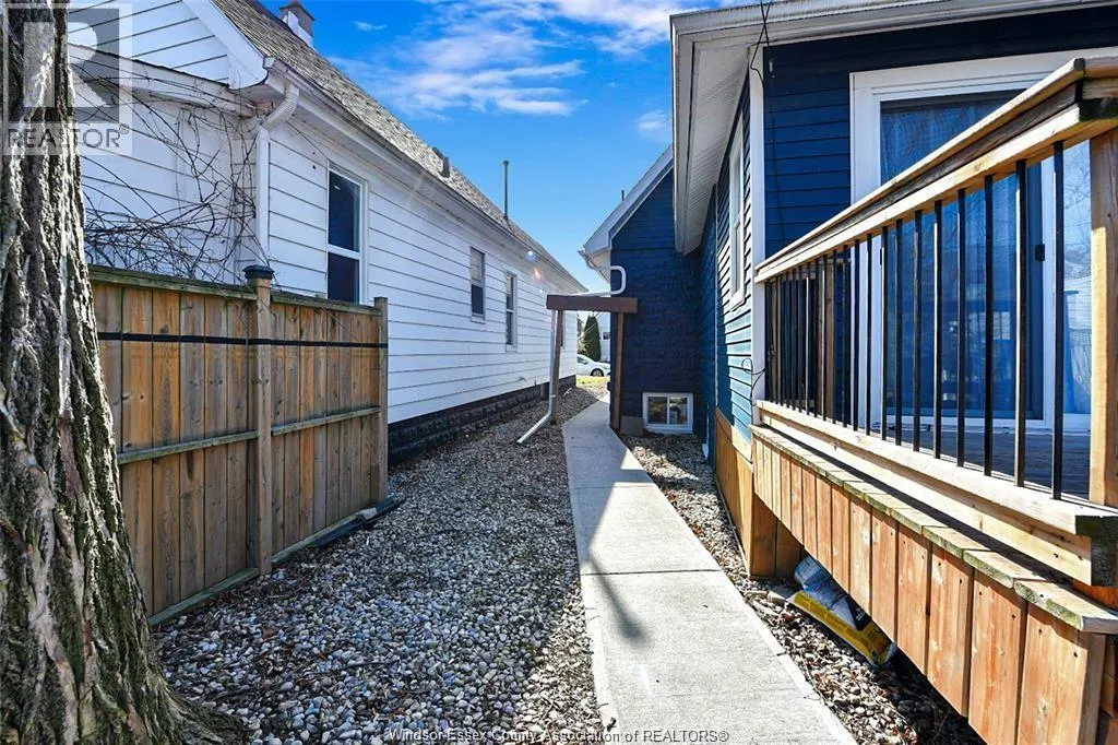 324 PIERRE AVENUE Unit# MAIN