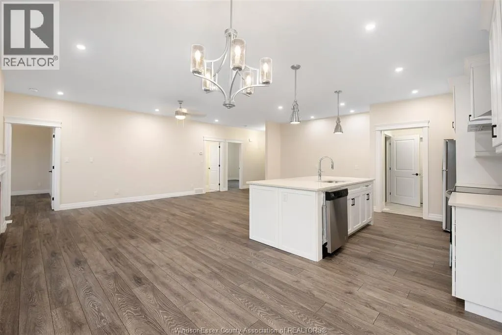 53 BELLEVIEW
