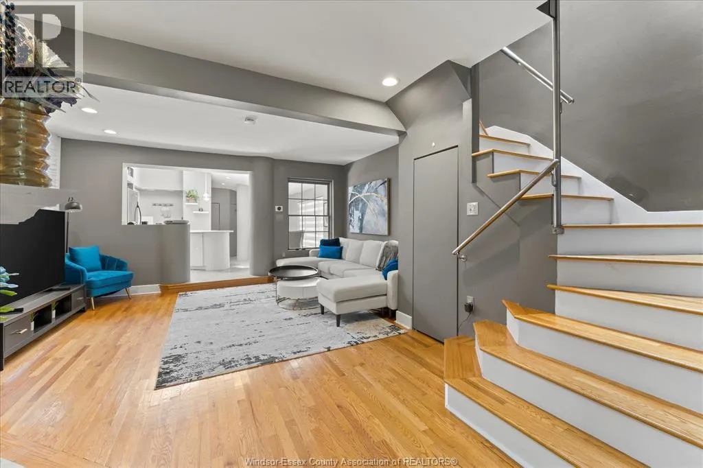 859 MONMOUTH