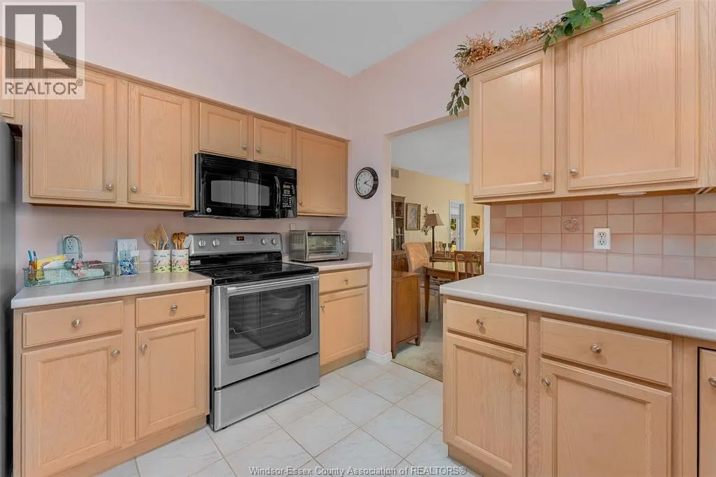 4689 EAGLE CRESCENT