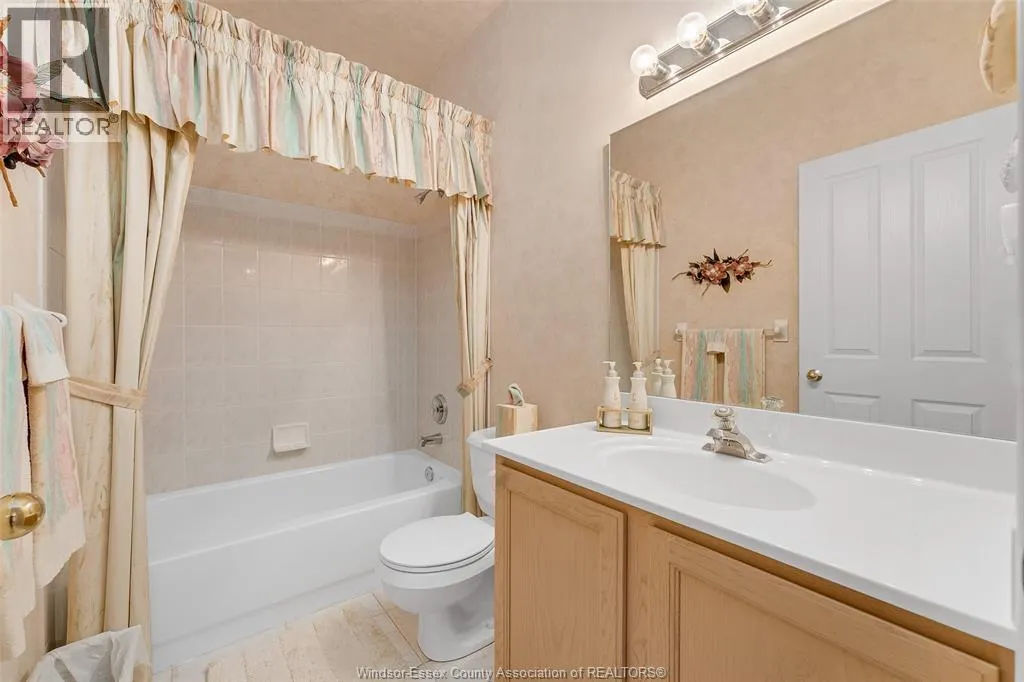 4689 EAGLE CRESCENT