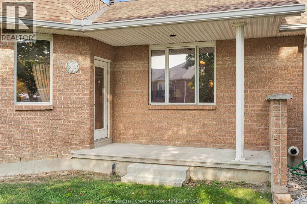 4689 EAGLE CRESCENT
