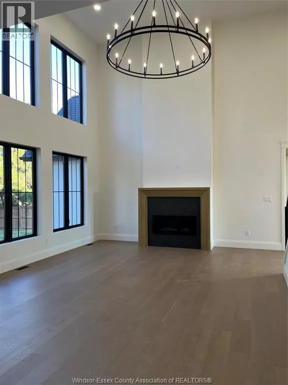 1443 MULLINS DRIVE