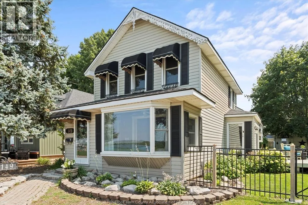 149 SANDWICH STREET North