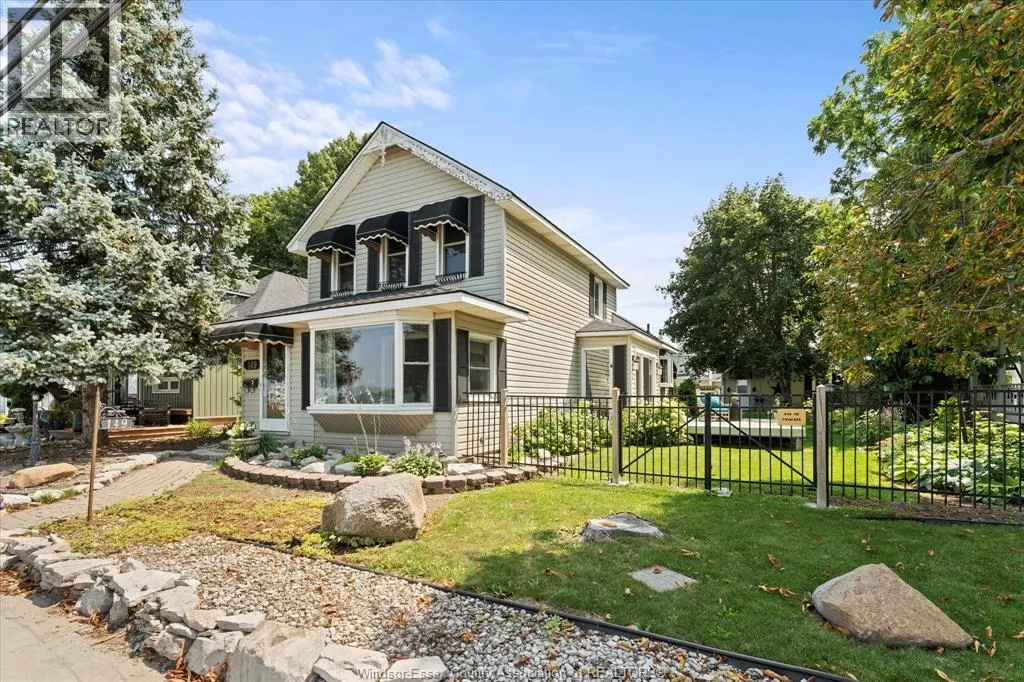149 SANDWICH STREET North