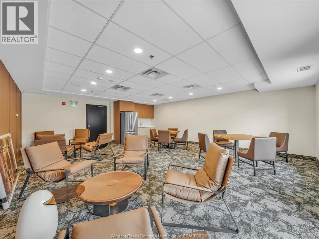 11646 TECUMSEH ROAD East Unit# A2