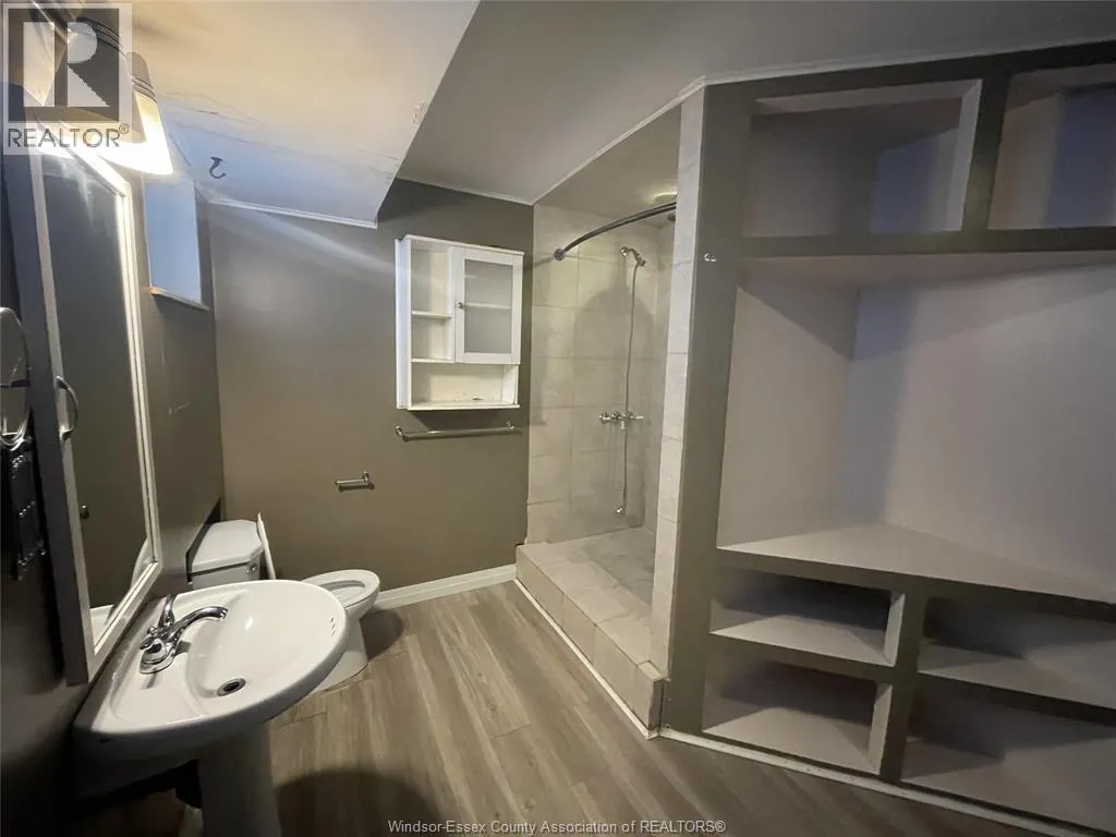 937 BRIDGE AVENUE Unit# LOWER