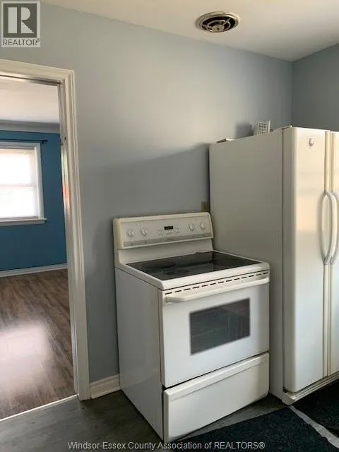 3021 DOUGALL AVENUE Unit# FRONT