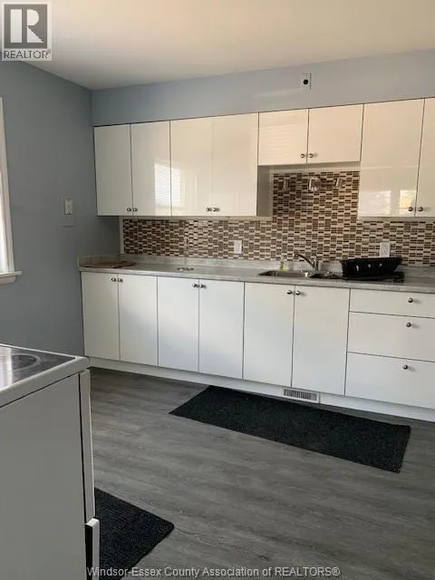 3021 DOUGALL AVENUE Unit# FRONT