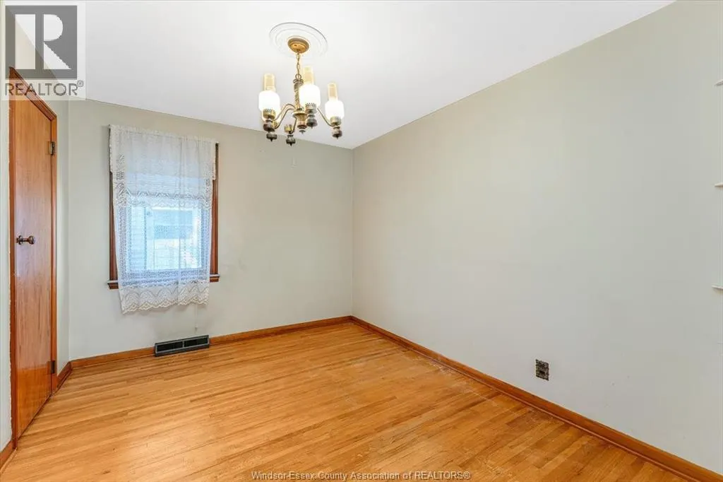 2478 MEIGHEN ROAD