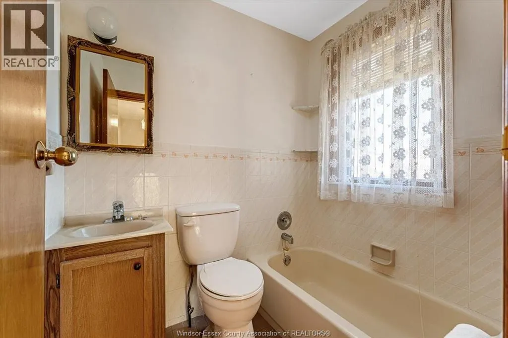 2478 MEIGHEN ROAD