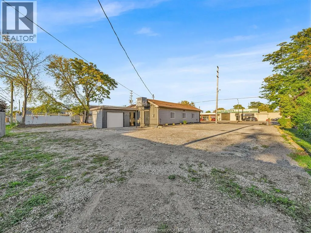3225 WALKER ROAD
