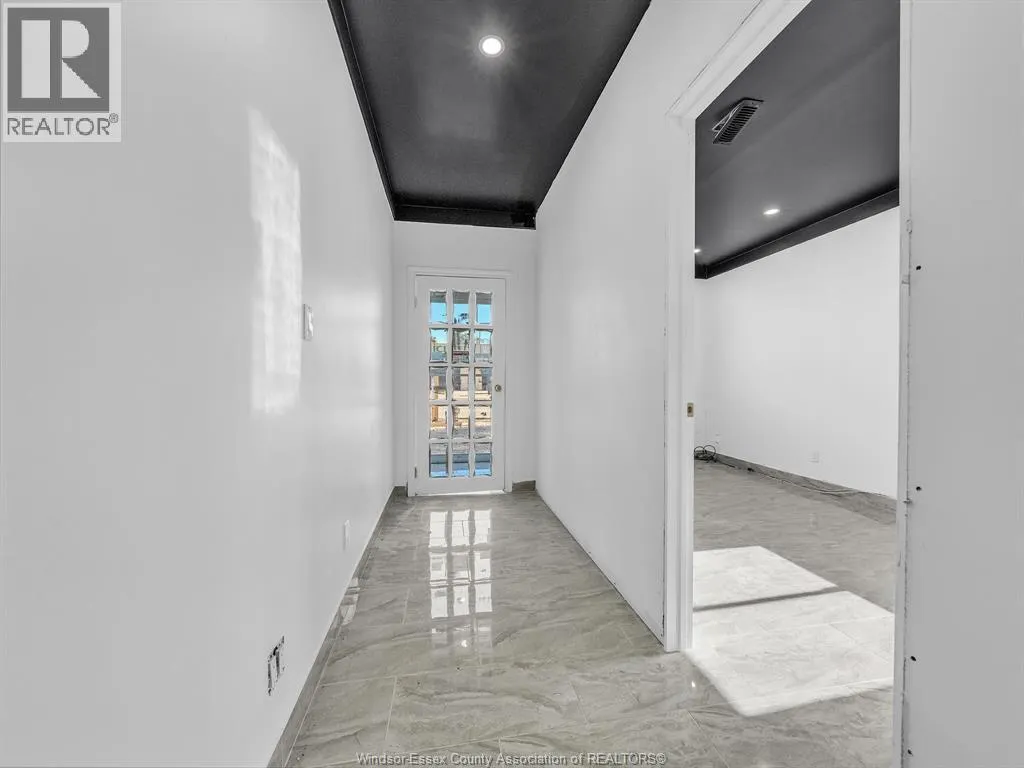 3225 WALKER ROAD