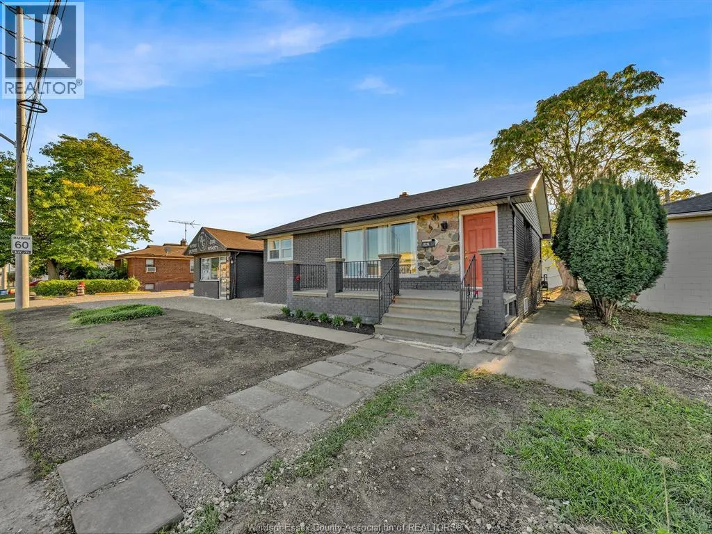 3225 WALKER ROAD