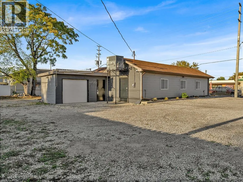 3225 WALKER ROAD