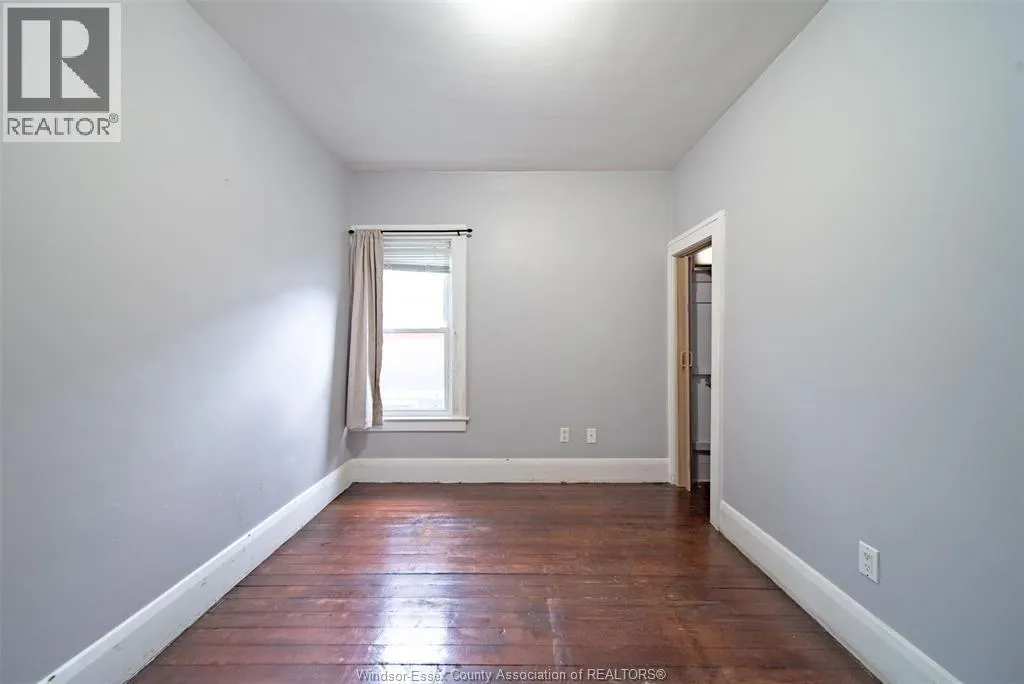 1157 GLADSTONE AVENUE