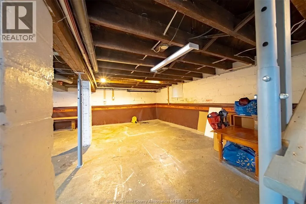 1157 GLADSTONE AVENUE