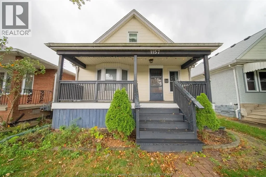 1157 GLADSTONE AVENUE