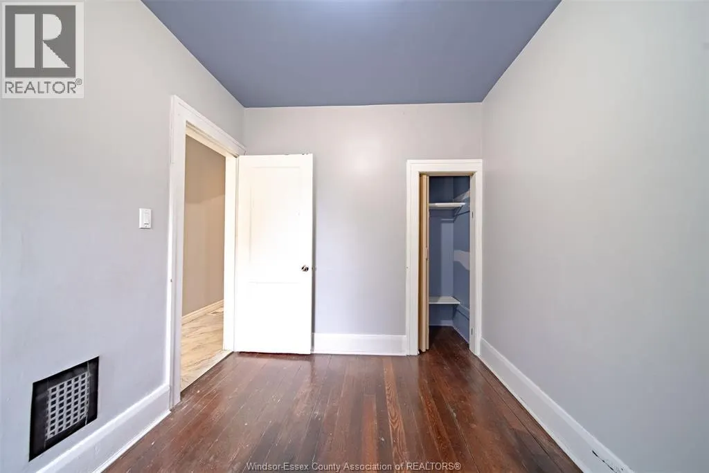 1157 GLADSTONE AVENUE