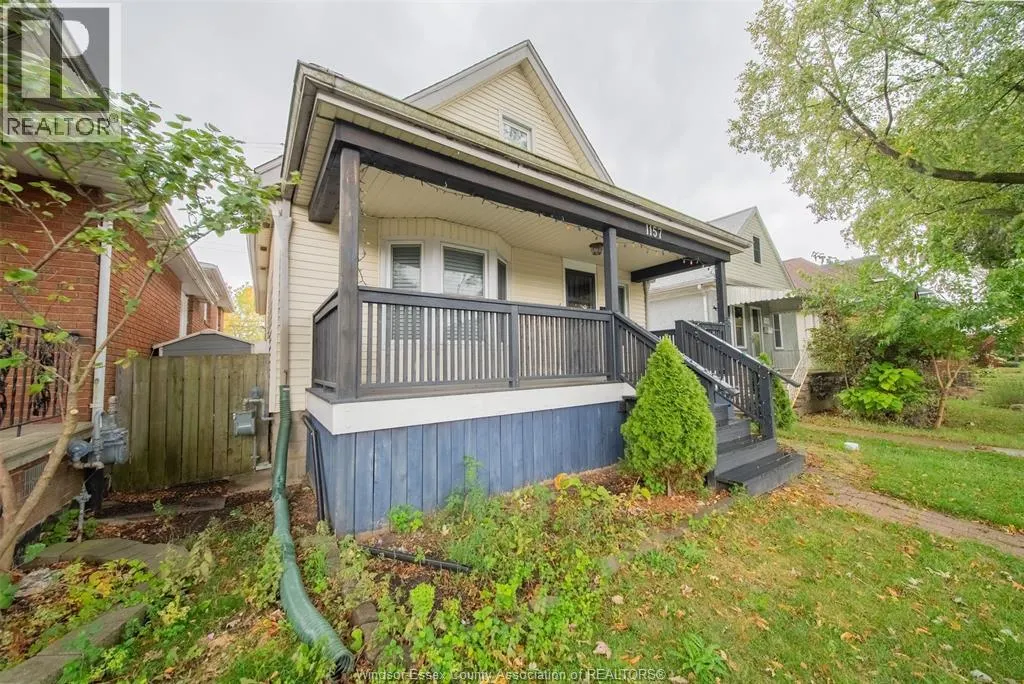 1157 GLADSTONE AVENUE