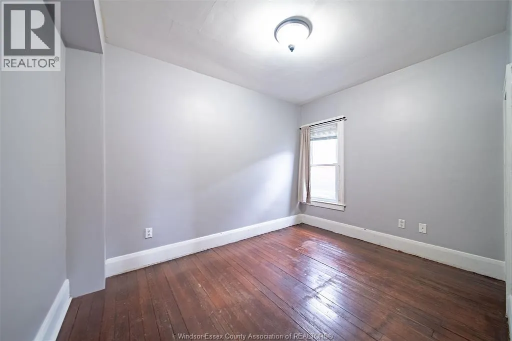 1157 GLADSTONE AVENUE