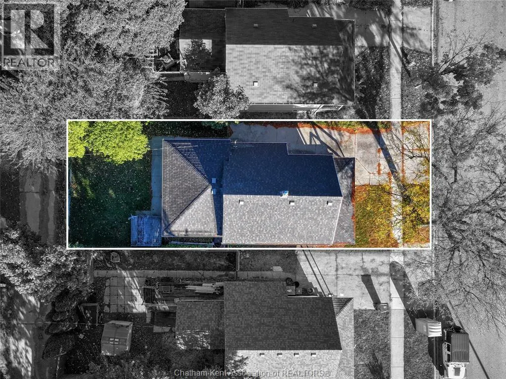 1525 WINDERMERE ROAD