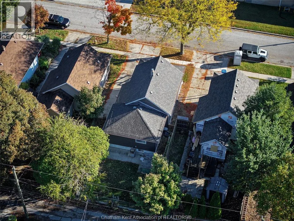 1525 WINDERMERE ROAD
