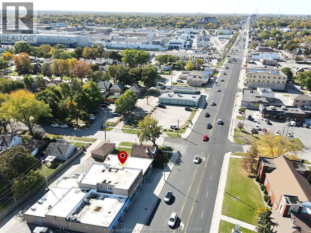 3131 TECUMSEH ROAD East