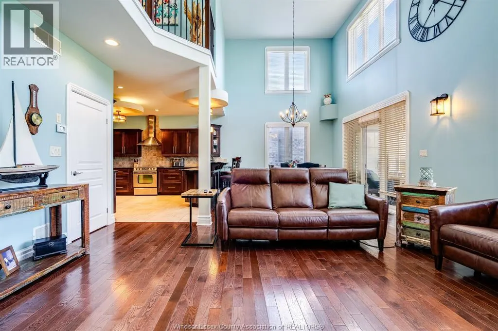 7 Mettawas LANE
