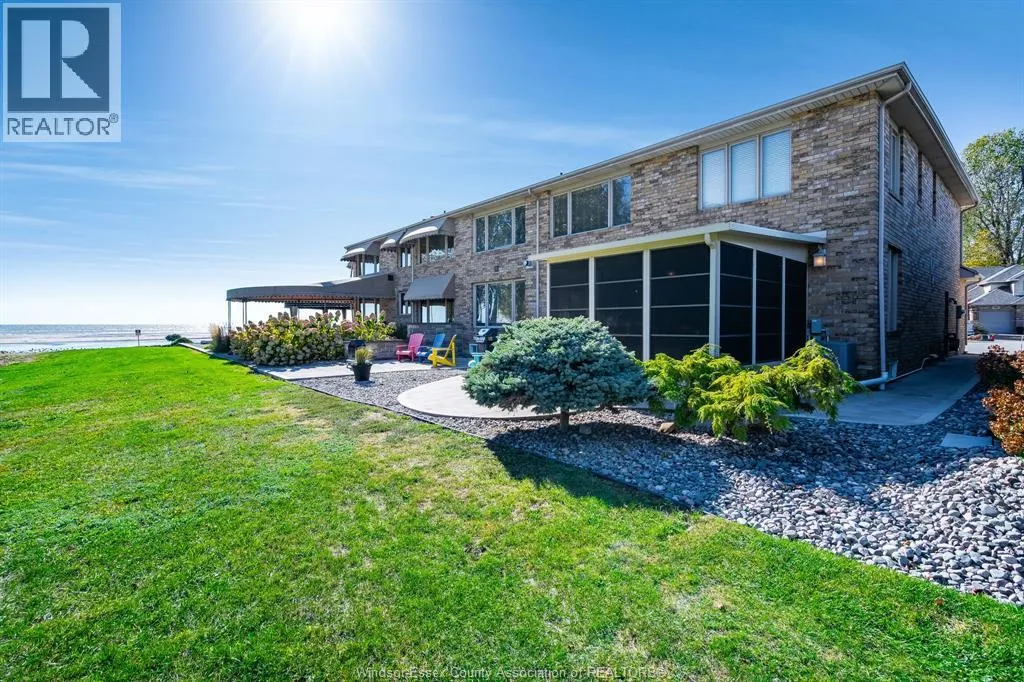 7 Mettawas LANE