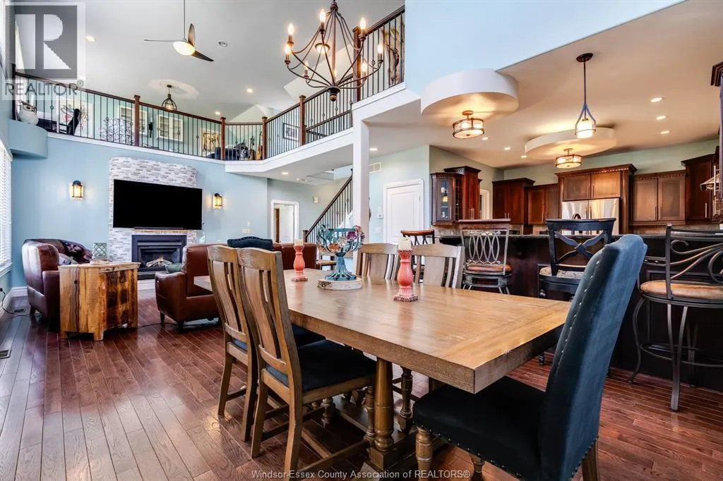 7 Mettawas LANE