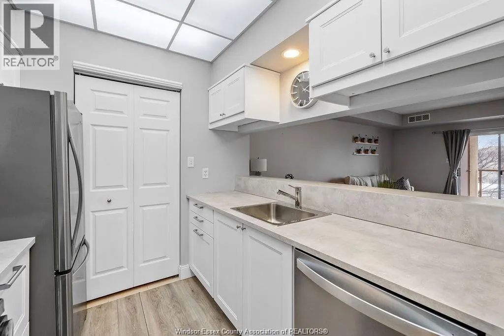 325 VILLAGE GROVE DRIVE Unit# 409