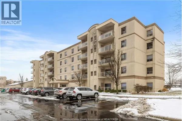 325 VILLAGE GROVE DRIVE Unit# 409