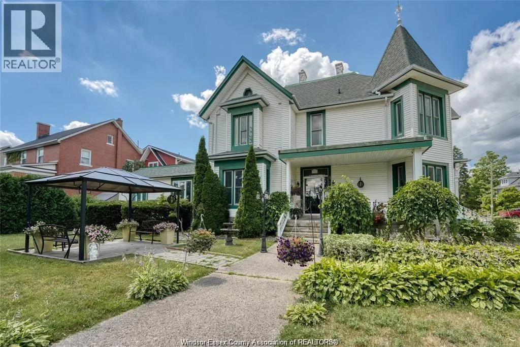 122 Talbot STREET South