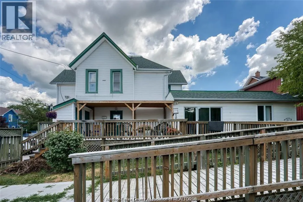 122 Talbot STREET South