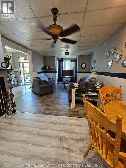 122 Talbot STREET South