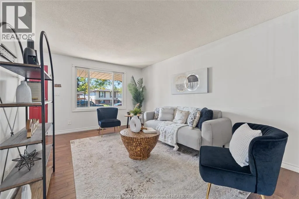 1626 COURTLAND CRESCENT