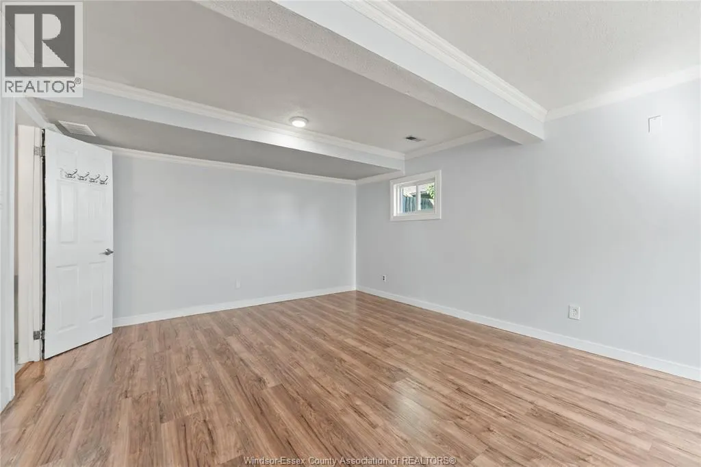 1626 COURTLAND CRESCENT