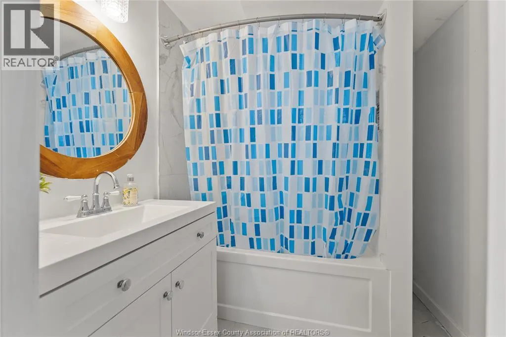 1626 COURTLAND CRESCENT