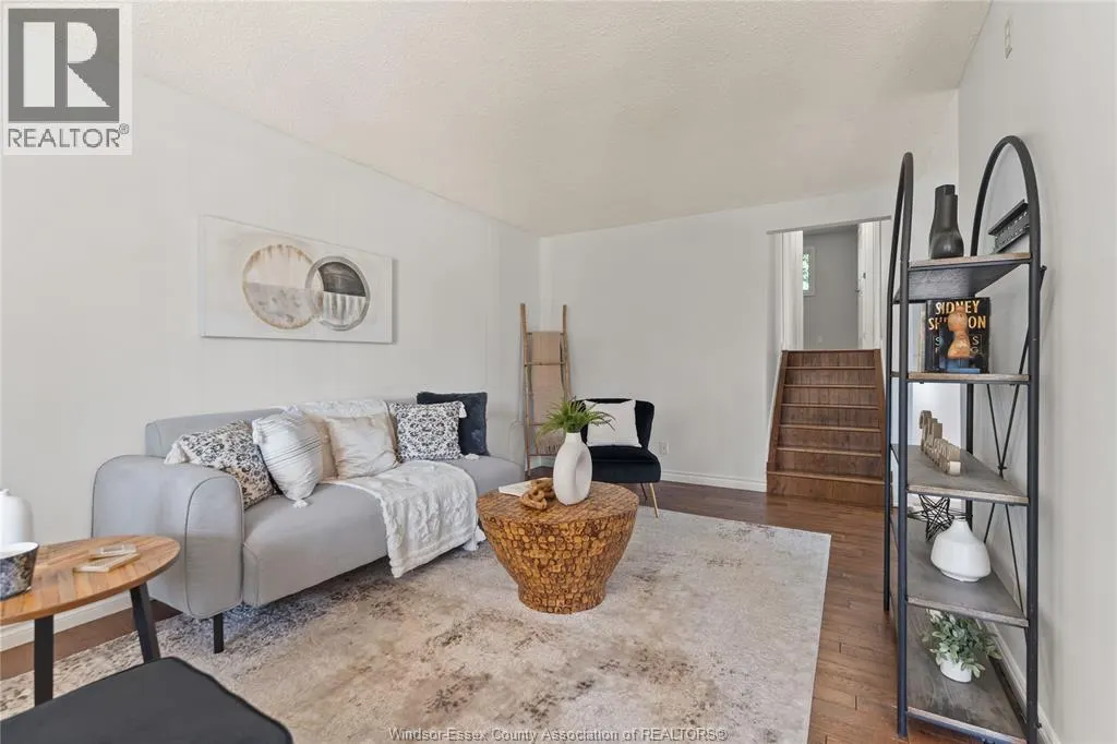 1626 COURTLAND CRESCENT