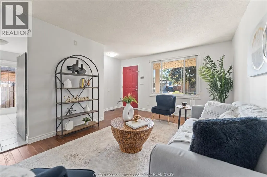 1626 COURTLAND CRESCENT