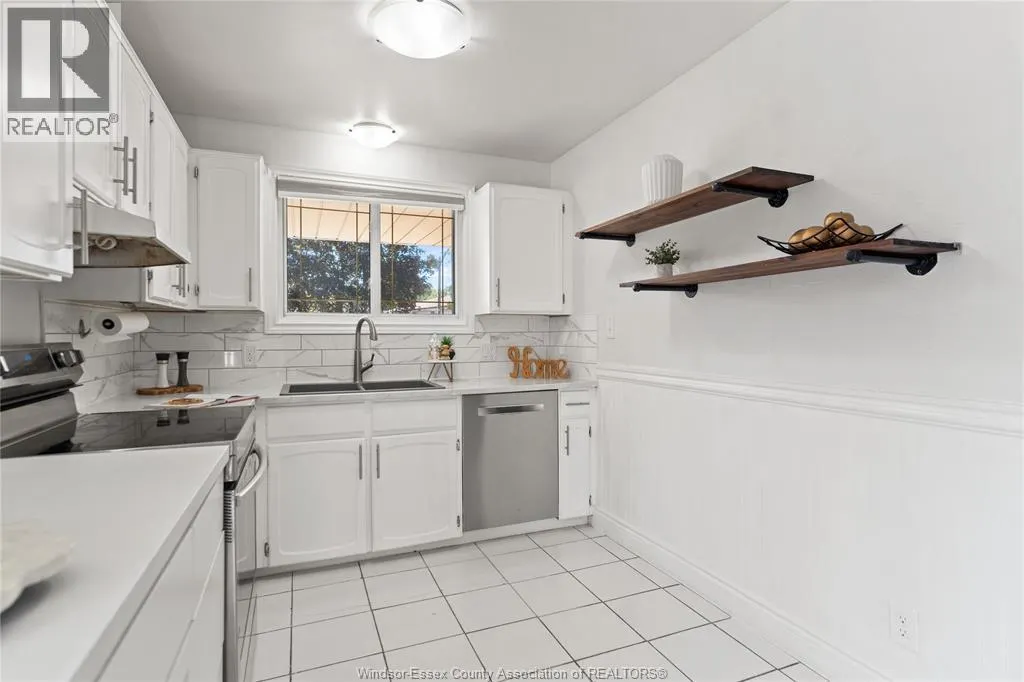 1626 COURTLAND CRESCENT