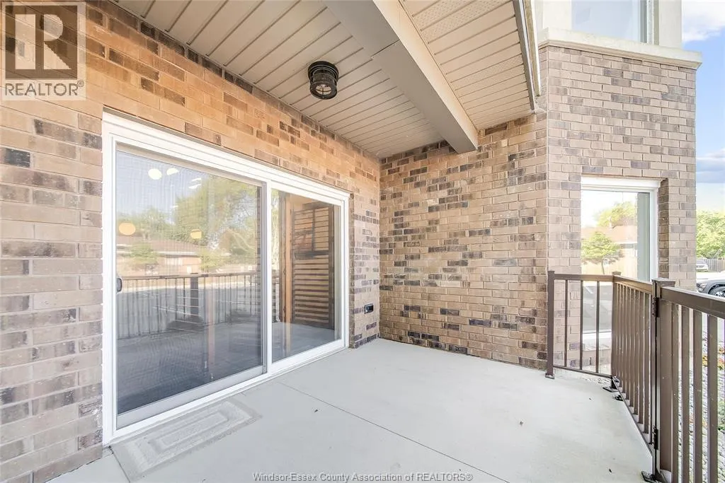 480 FAIRVIEW BOULEVARD Unit# 105