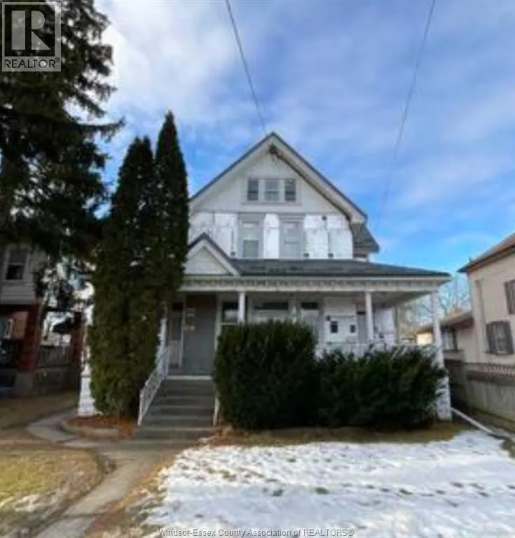 174-176 LACROIX STREET