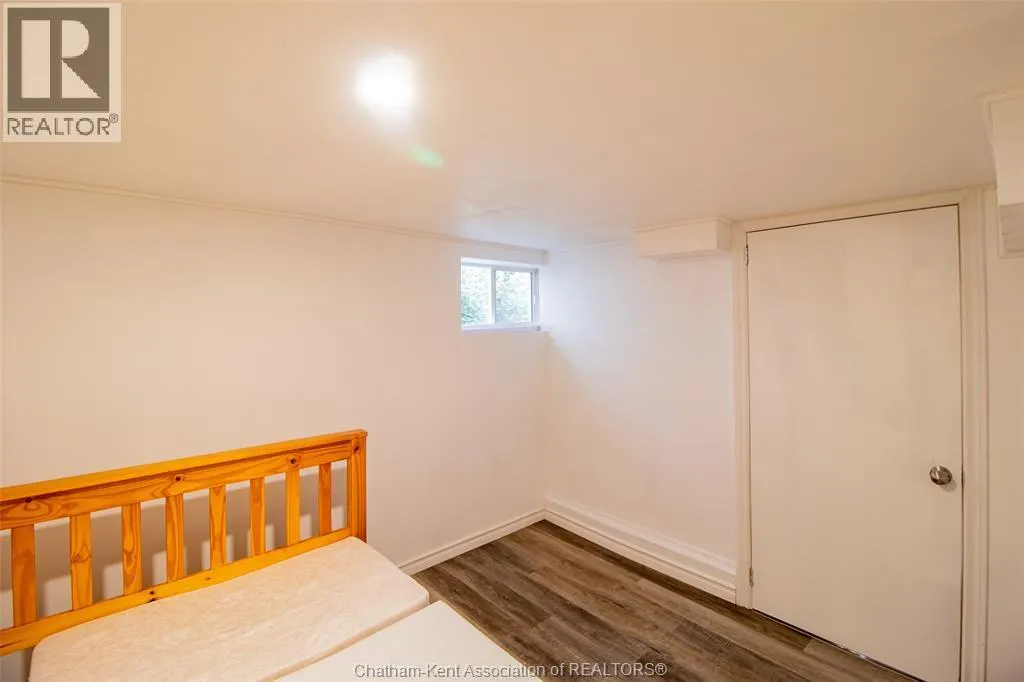 33 Wilson AVENUE