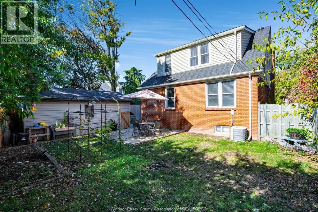 6245 Wyandotte STREET East