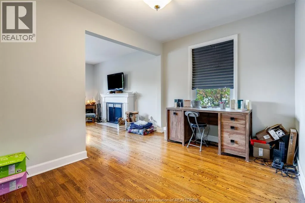 6245 Wyandotte STREET East