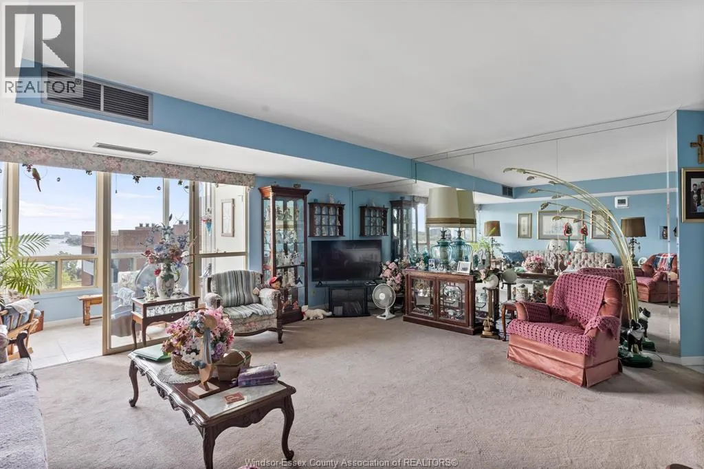 3601 RIVERSIDE East Unit# 1203