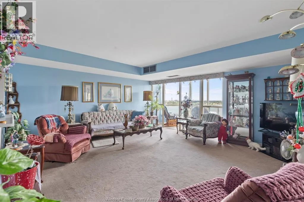 3601 RIVERSIDE East Unit# 1203