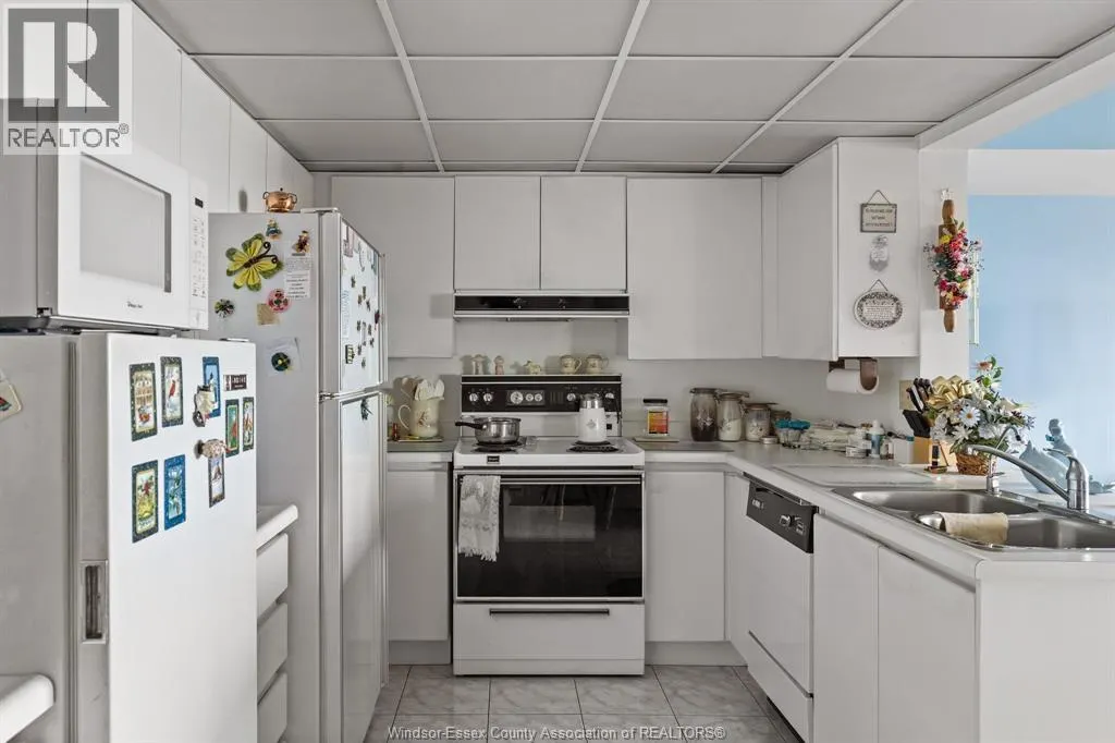 3601 RIVERSIDE East Unit# 1203